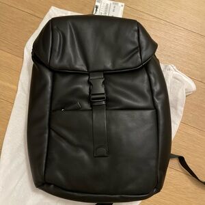 Zara Black Backpack with Modern Design and Water-Resistant Fabric